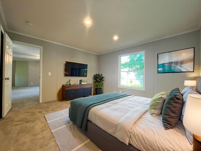 Building Photo - 1607 Delaware Dr