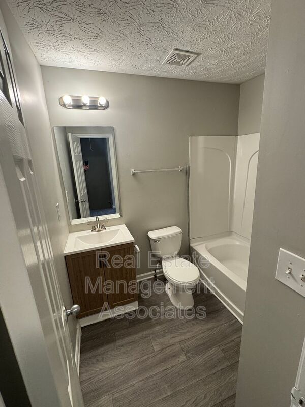 Building Photo - 1755 Carrington Dr