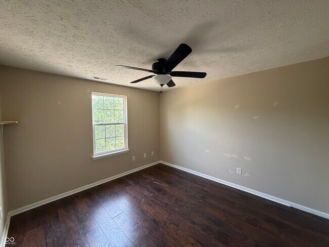 Building Photo - 2424 Boyer Ln