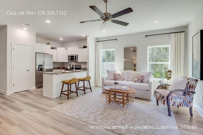Building Photo - 12277 Sinclair Dr