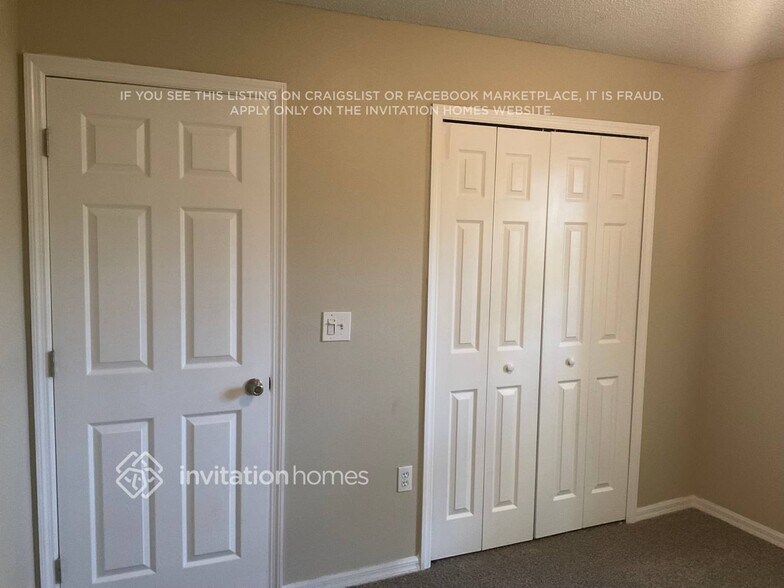 Building Photo - 913 W Lake Cannon Dr NW