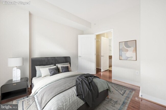 Building Photo - 155 Potomac Passage
