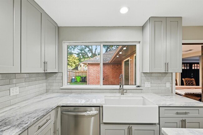 Building Photo - 3502 Plum Brook Ln