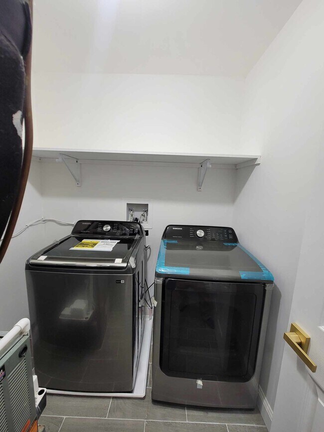 Building Photo - 3 Covington Ct