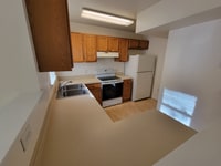 Building Photo - 815 Stoll St