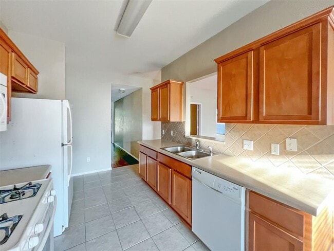 Building Photo - 2324 Pearson Way