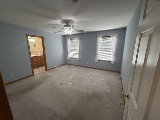 Building Photo - 1622 Forrest Ave