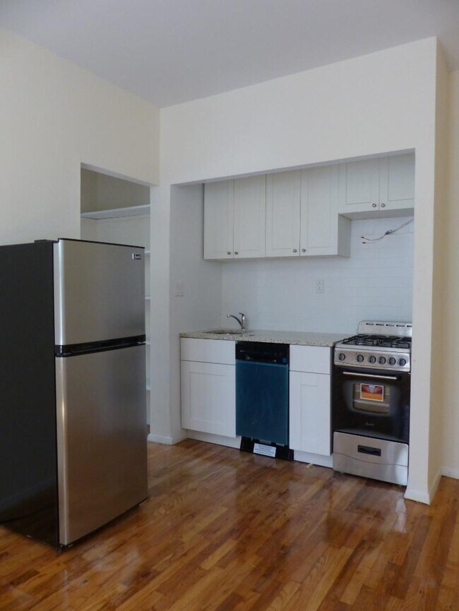Building Photo - 1 bedroom in NEW YORK NY 10024