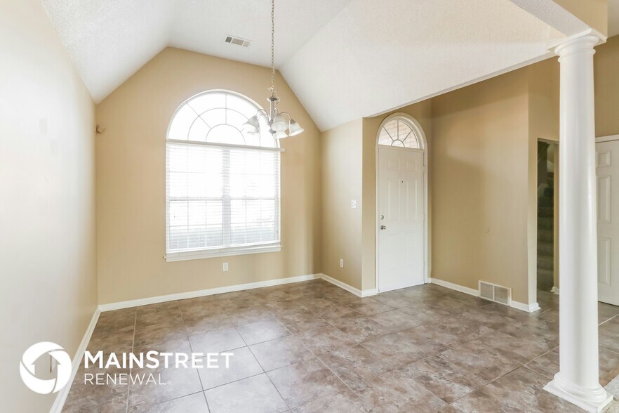 Building Photo - 9723 Tucker Creek Cove