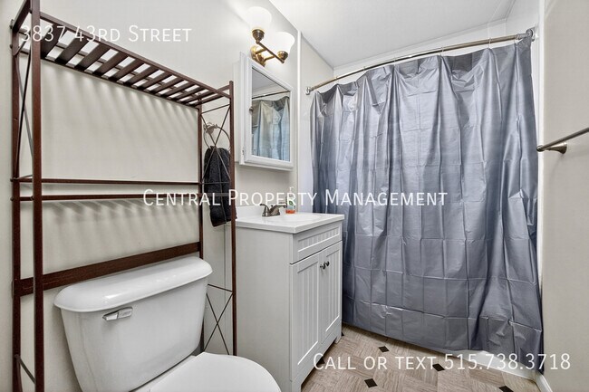 Building Photo - 3837 43rd St