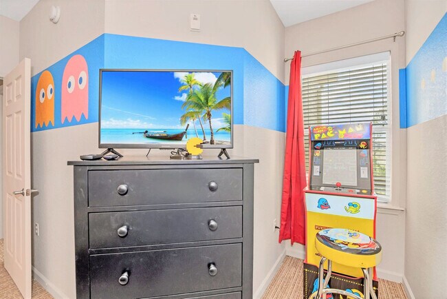 Building Photo - 14200 Avalon Rd