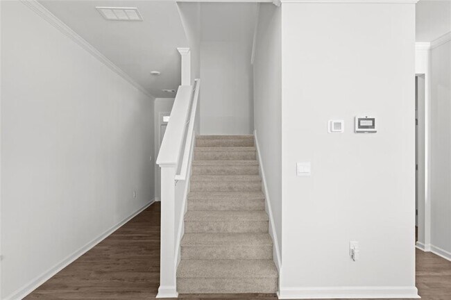 Building Photo - 2203 Blue Monarch Dr