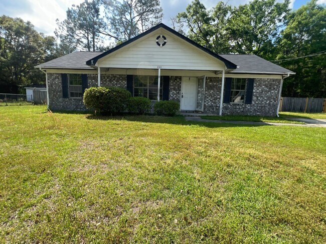 Primary Photo - AVAILABLE LATE NOVEMBER (Small Pets Only)