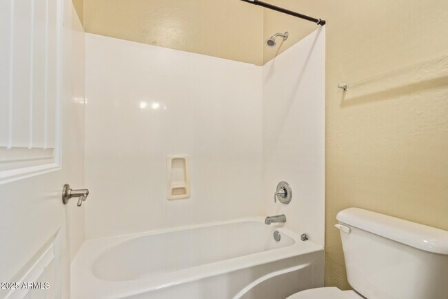 Building Photo - 15170 N 145th Ln