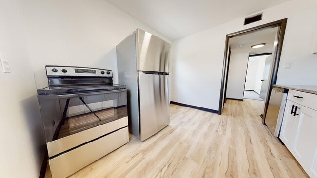 Building Photo - Parma - Ridgewood Lofts - 1 bedroom unit.
