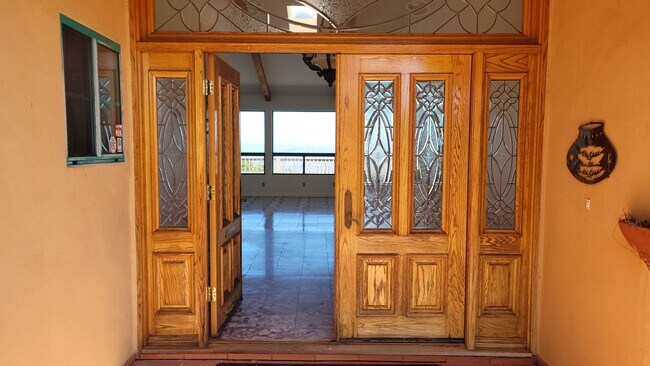 Building Photo - Beautiful, secluded, and peaceful single family home