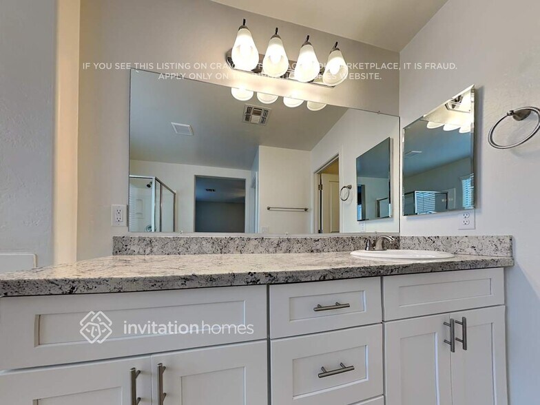 Building Photo - 3818 E Trigger Way