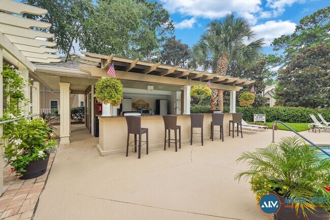 Building Photo - Stylish Condo On Hilton Head Island – Available Now!