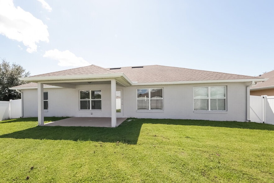 Building Photo - 3633 Doe Run Dr