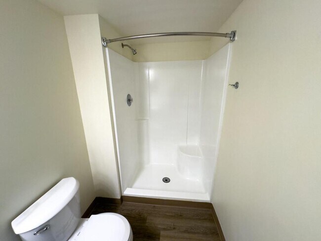 Building Photo - 7276- Sauerkraut Ln