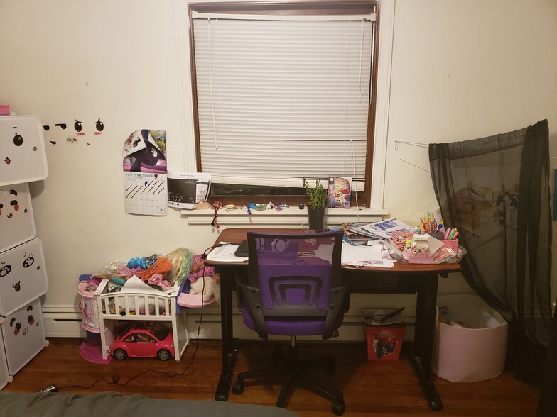 Building Photo - 1001 Shelby Dr