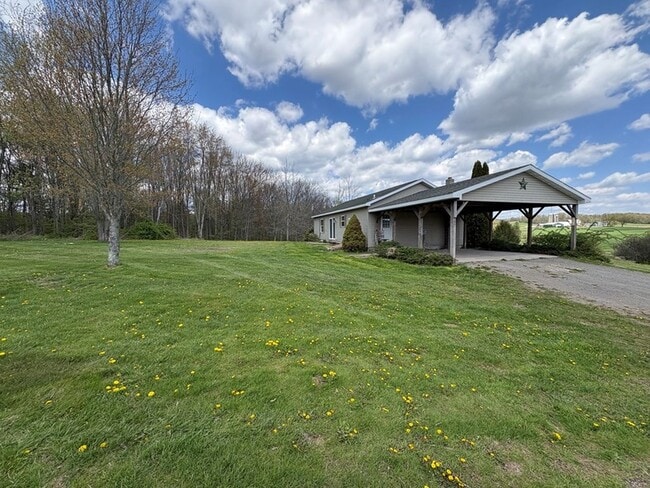 Building Photo - 138 Kerr Rd