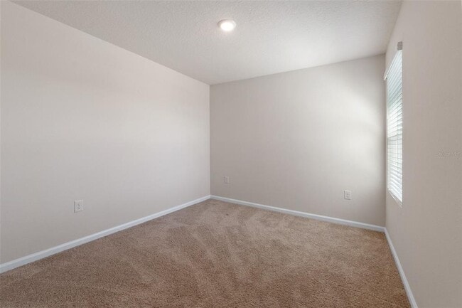 Building Photo - 196 Redbud Rd