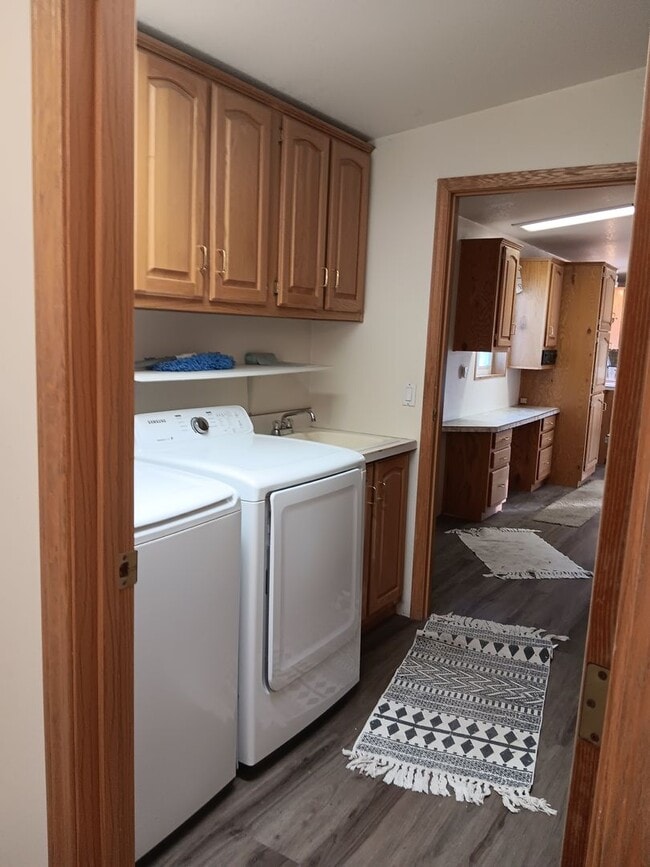 Building Photo - 3 Bed House is Elgin