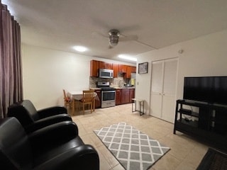 Building Photo - 1911 Kalakaua Ave