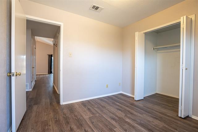 Building Photo - 2911 Forest Creek Dr