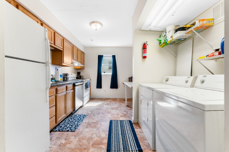 Building Photo - 527 Grant Ave