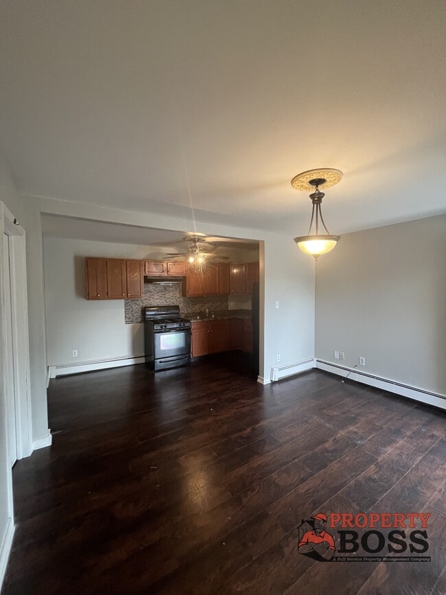 Building Photo - 342 141st St