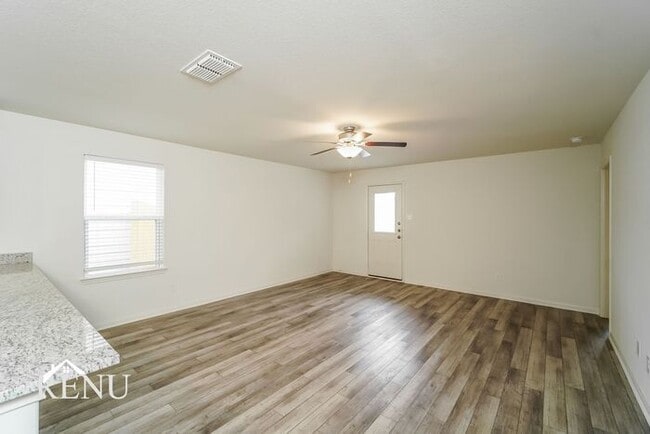 Building Photo - 2822 Citron Garden