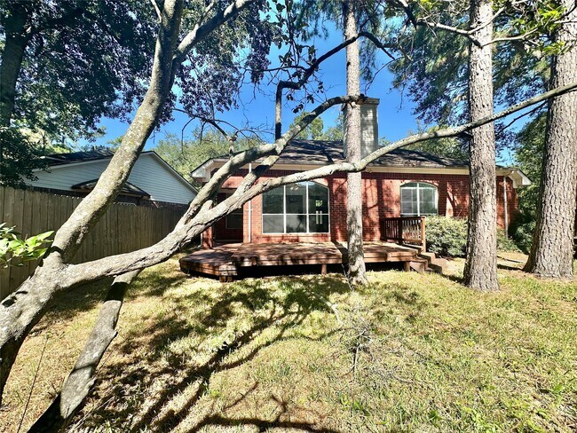 Building Photo - 18 S Willow Point Cir