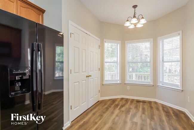 Building Photo - 623 Shelby Forest Trail