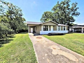 Building Photo - HOUSE FOR RENT - DECATUR