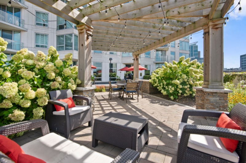 Building Photo - 301 N Clinton St