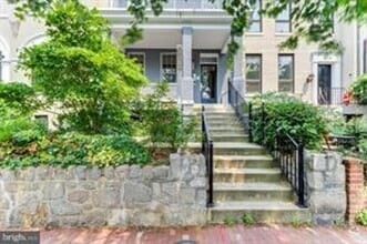 Building Photo - 1321 21st St NW