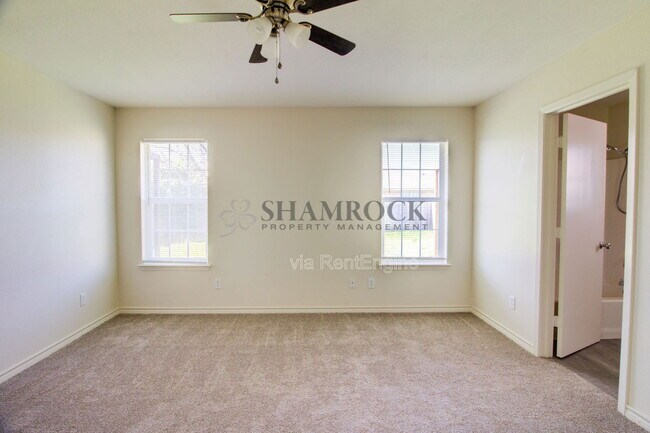 Building Photo - 10228 Iris Ln