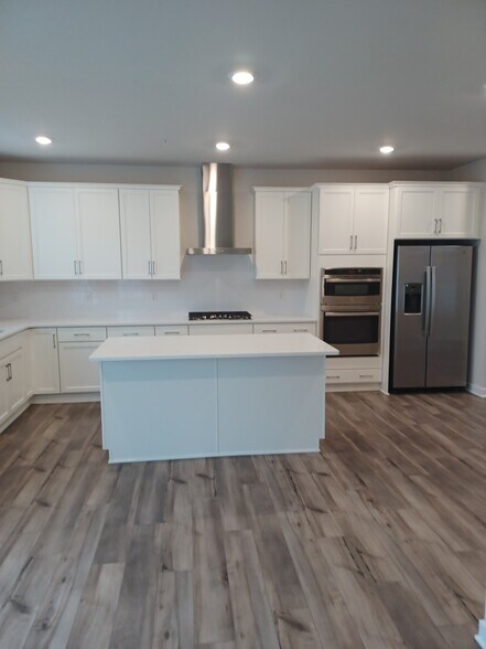 Building Photo - 4727 Franklin Cir