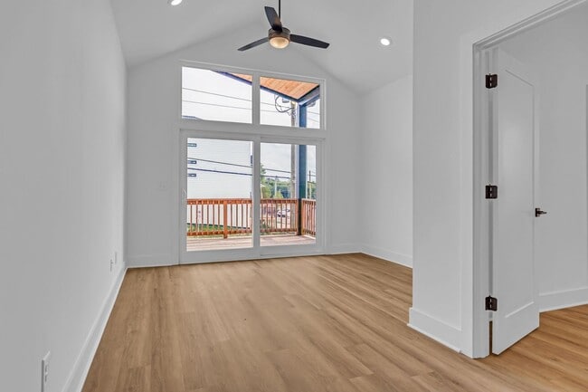 Building Photo - NEW BUILD