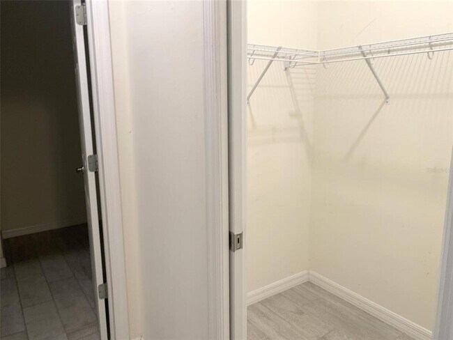 Building Photo - 289 Antis Dr