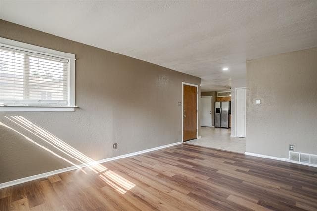 Building Photo - 204 Mildred Ln