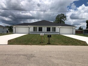 Building Photo - 4572 Golfview Blvd