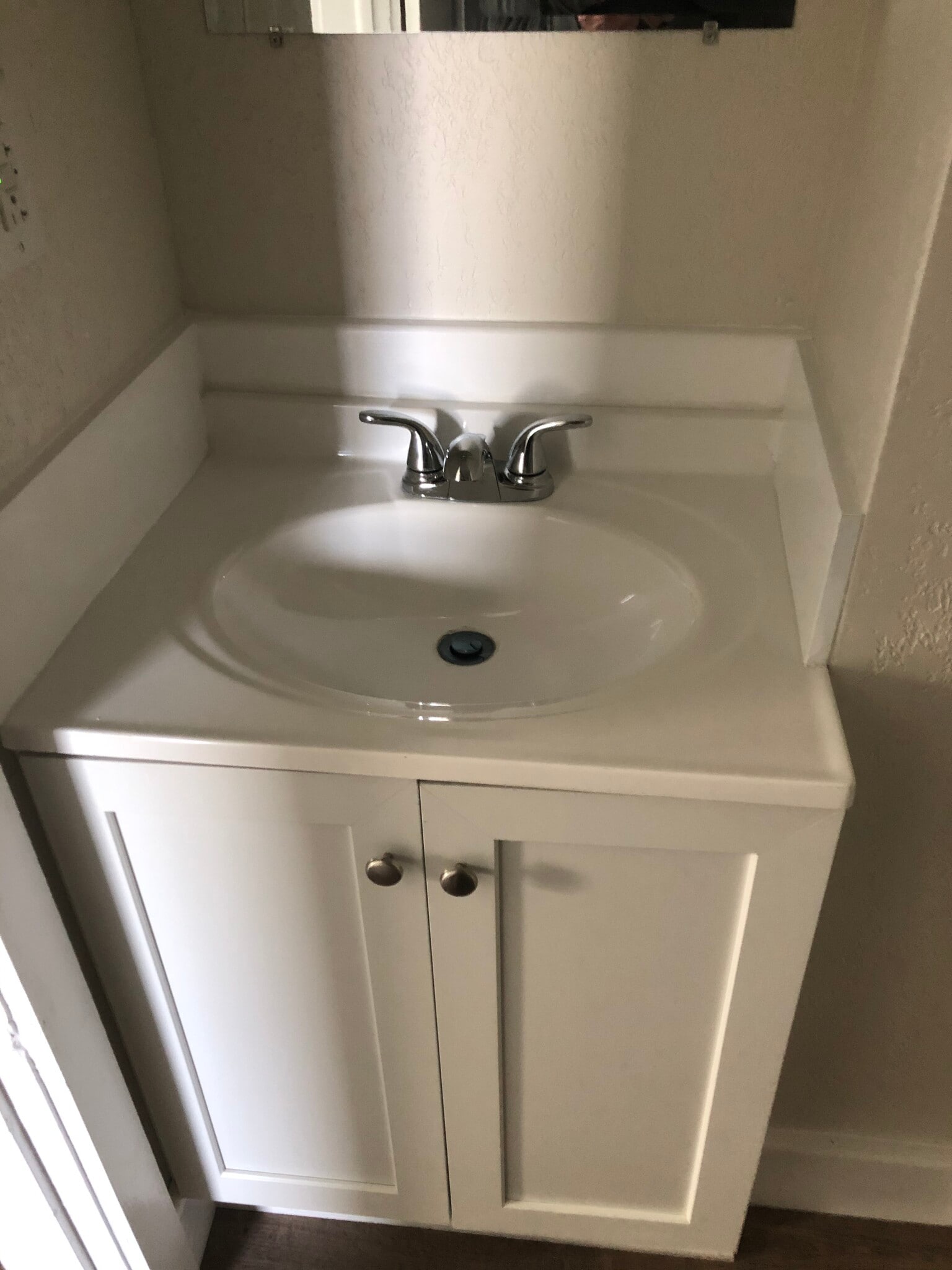 Bathroom - 620 W Walnut St