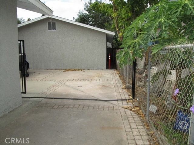 Building Photo - 852 N Davidson Ave