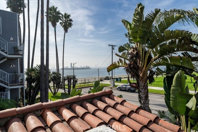 Building Photo - 8 S 36th Pl