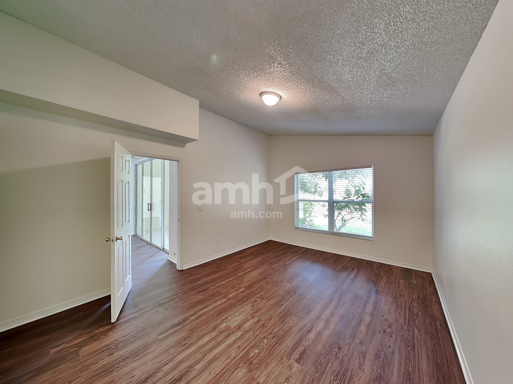 Building Photo - 12636 Enclave Dr