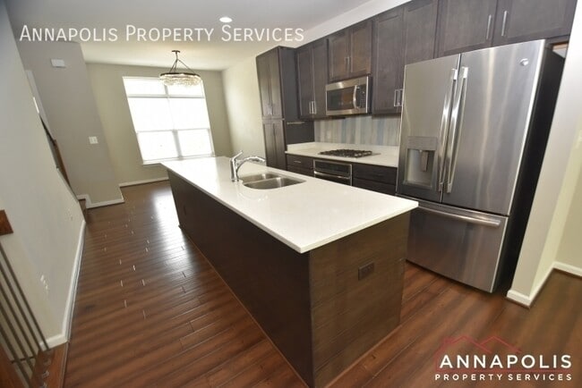 Building Photo - 133 Lejeune Way