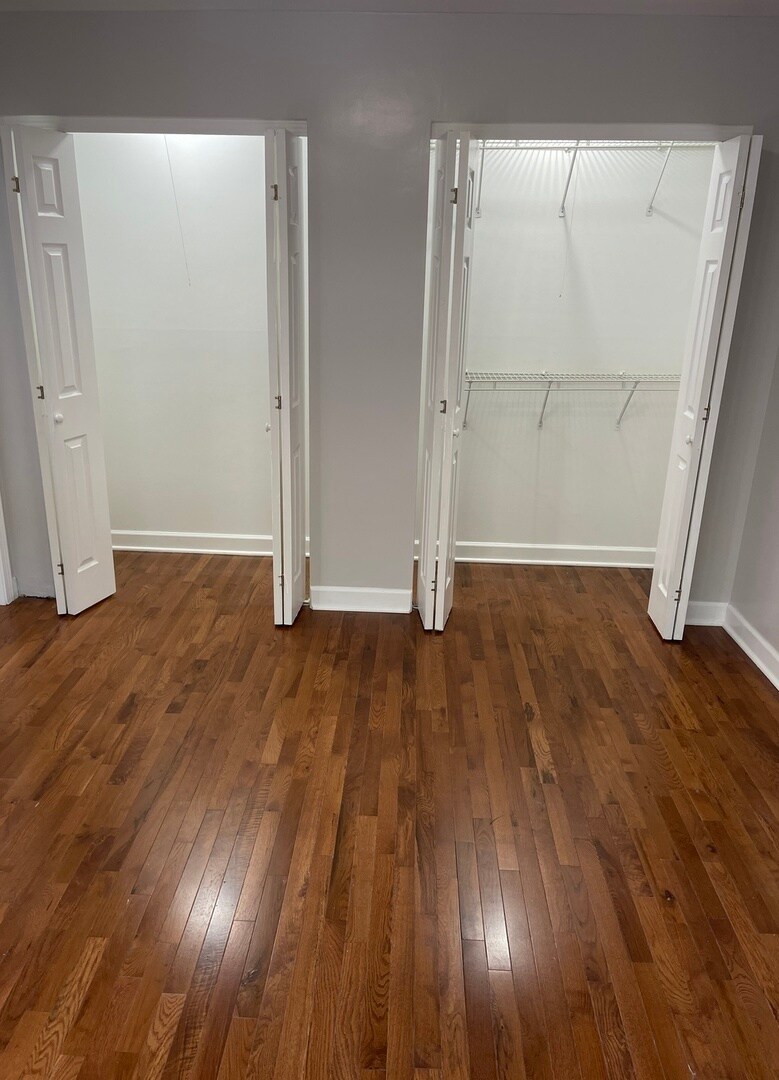 Building Photo - 1534 W Farwell Ave